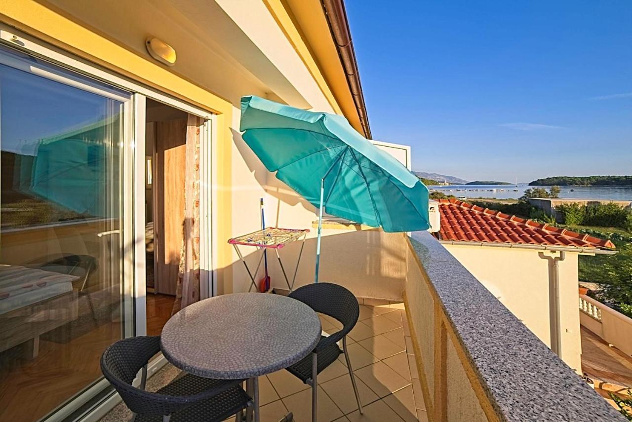 Studio Apartments Peric Rab Kampor Exterior foto